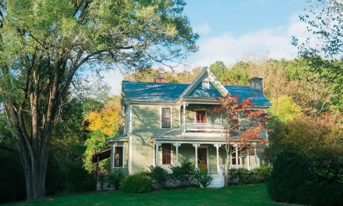 Weaverville House | Asheville's Ultimate Family Reunion Spot!