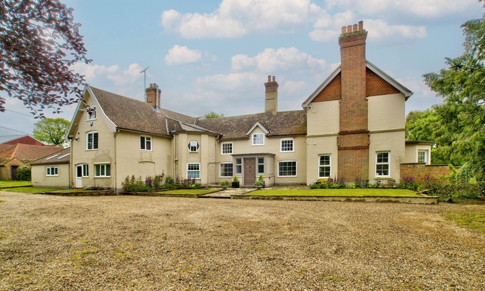 Stowmarket Cottage | Ashfield Place Farm by Group Retreats