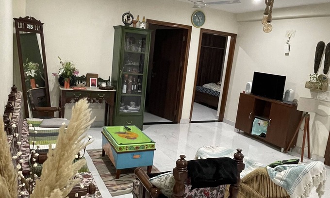 Sikanderpur Ghosi Apartment | Ashiyana - Your Home away from home ! n20 mins to New Delhi Airport
