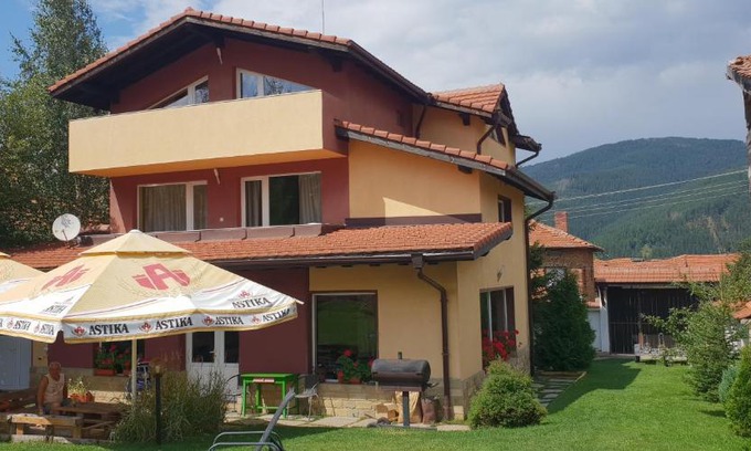 Govedartsi House | Ashkova House