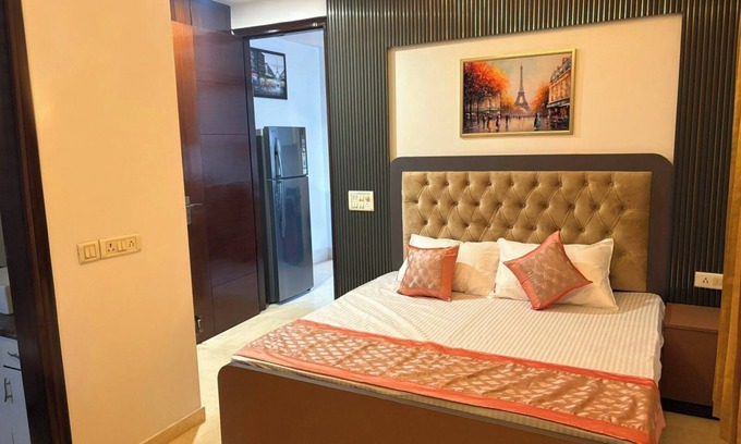 Lajpat Nagar Apartment | Ashoka Homes-Stylish-2 BHK apartment in lajpat nagar New Delhi with AC, WiFi