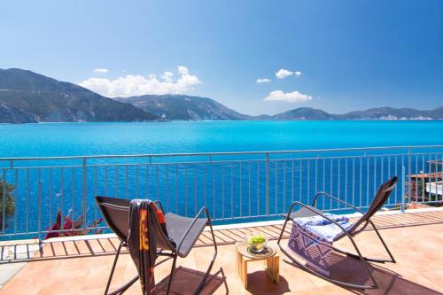 Frourion Villa | Asos Luxury Seafront Villas, Kefalonia, 100m beach & center, 4 stars services, Parking - near Myrtos - Fiskardo