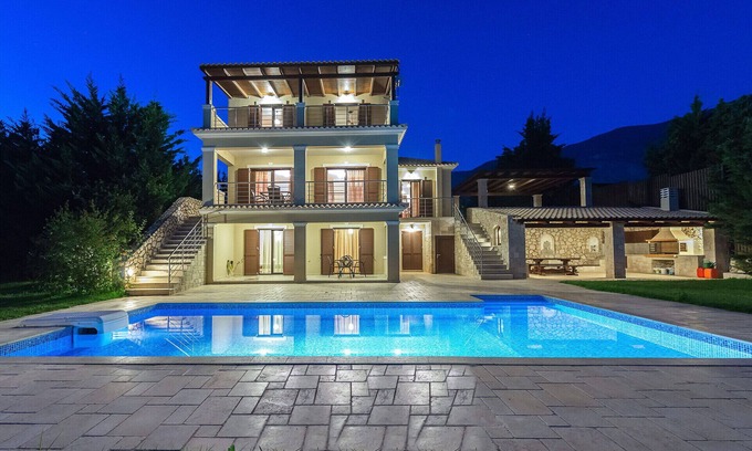 Karavados Villa | Aspa's Verde Pallazo - Very Close To The Beach