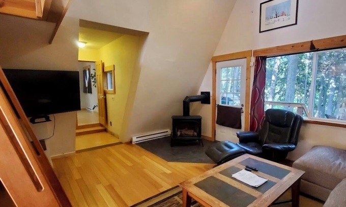 Black Hawk Cabin | Aspen Grove, a Cozy Rocky Mtn Cabin