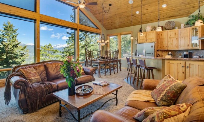 Windcliff Estates House | Aspen Leaf Chalet