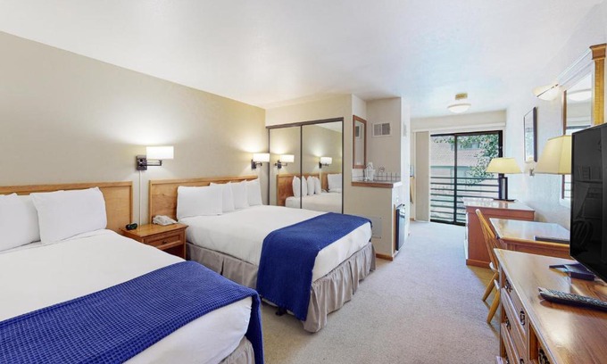 West End House | Aspen Mountain Lodge 308