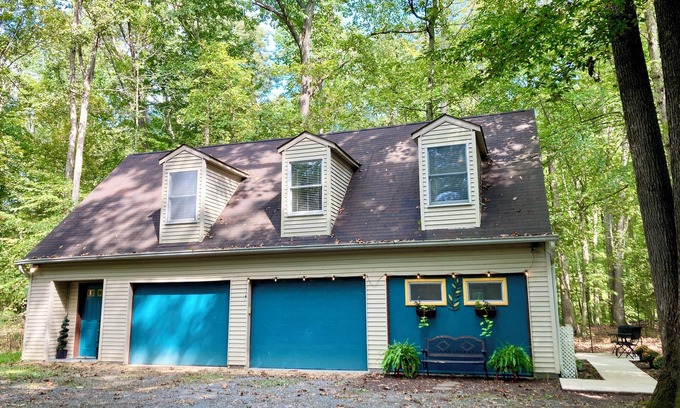 Davidsonville Apartment | Aspen Woods - Spacious Apt w/Private Garage