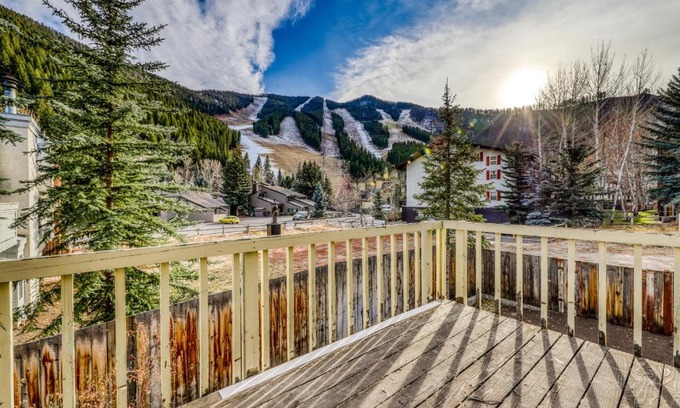 Warm Springs Apartment | Aspenwood Ski Getaway