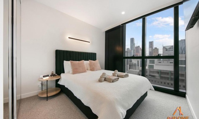 Melbourne Central Business District Apartment | Aspire