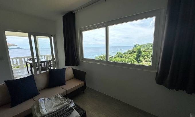 Carabao Island Villa | Assaly Villa - Breathtaking Ocean View with private beach
