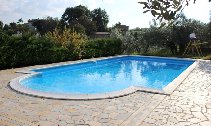Gualdo Cattaneo Apartment | "Assisi " appartement in the Villa di Castello is situated in the middle of an olive garden