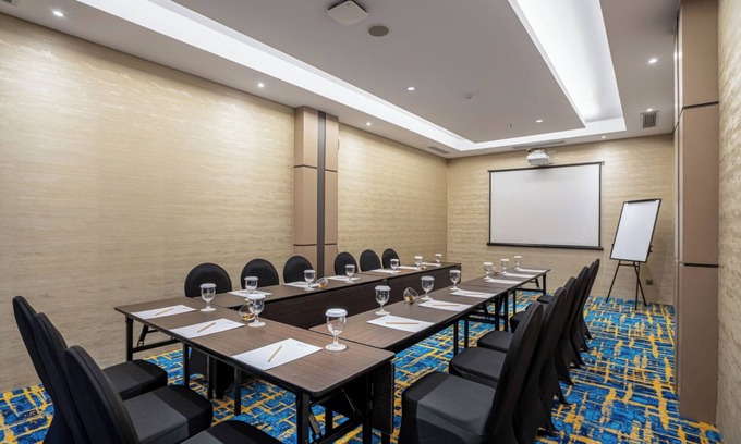 Pangkalpinang Hotel | Aston Emidary Bangka Hotel And Conference Center