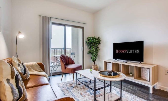 McNeil Apartment | Astonishing CozySuites on I-35 w/pool parking #09