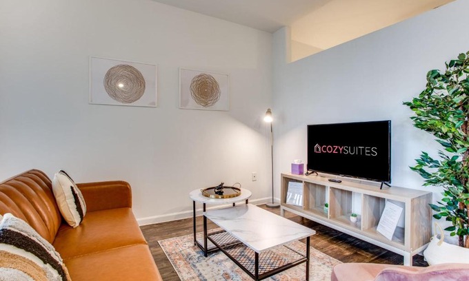 McNeil Apartment | Astonishing CozySuites on I-35 with pool&parking #11