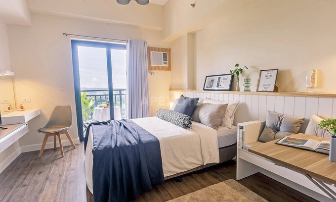 Mabolo Apartment | Astonishing Home Office Balcony Cebu CBD Furnished