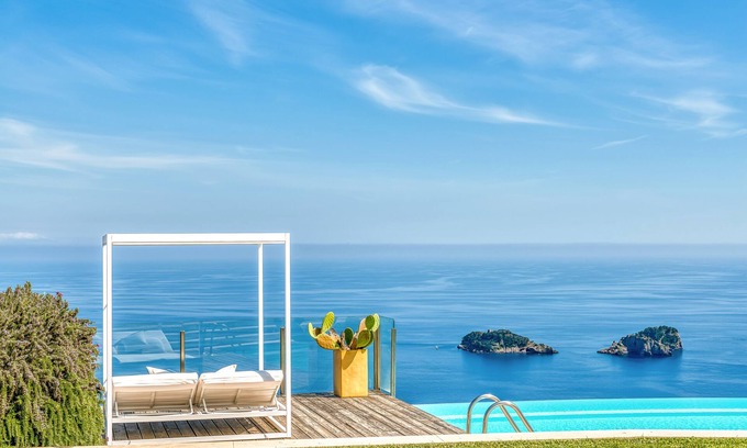 Colli di Fontanelle Villa | ASTONISHING VILLA AMAZING VIEW ON AMALFI COAST& LI GALLI ISLES