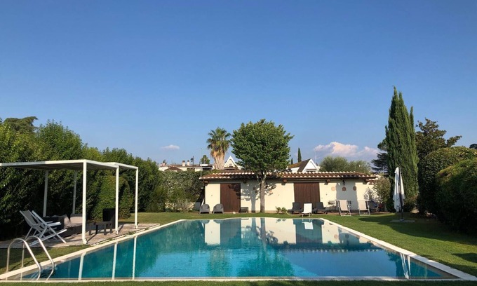 Formello Villa | Astonishing Villa with Pool and Garden