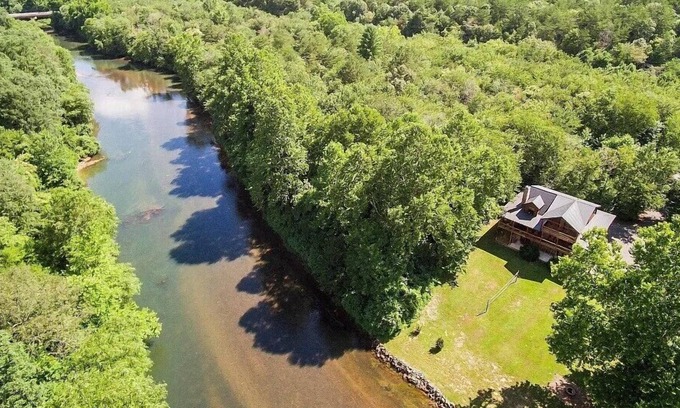 Copperhill Cabin | Astounding River View - New Listing! Luxurious Cabin with Direct River Access and Views