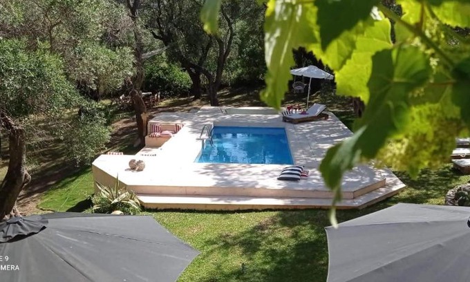 Astrakeri House | Astrakeri Gardens