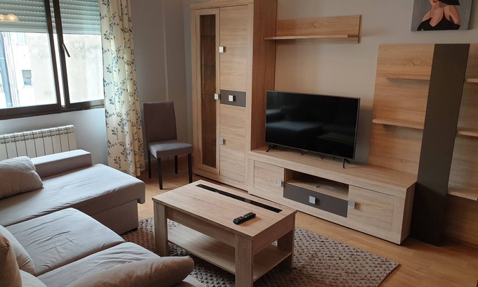 Old Town Apartment | Asturias, Oviedo, Gascona Come and enjoy Paradise! with free parking