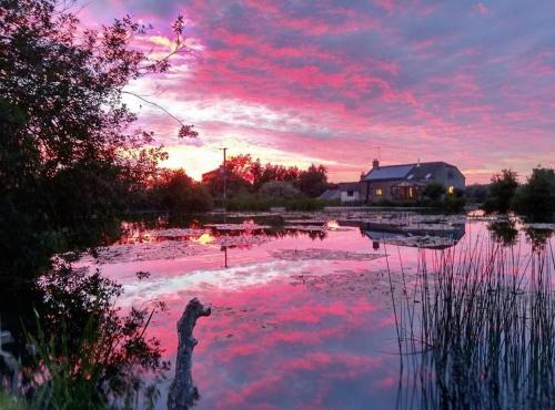 Helmdon Bed & Breakfast | Astwell Mill