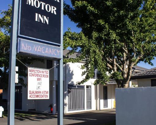 Springlands Hotel | ASURE Phoenix Motor Inn