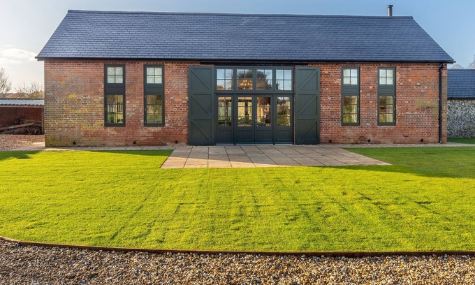 Thetford Apartment | At Bodney Lodge you can stay in the heart of the unspoilt countryside of Norfolk’s Brecklands