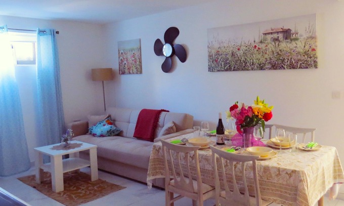 Mosta Apartment | At home abroad!