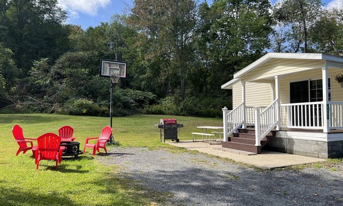 Milford House | At Home Base I, 1 of 4 units. You'll feel right at home, 1/2 mile to Dreams Park