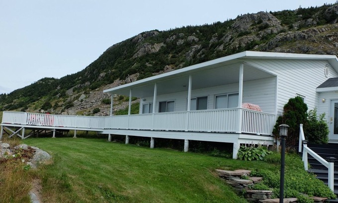 Portugal Cove - St. Philips House | At Ocean's Edge - Beautiful Views and Modern Conveniences