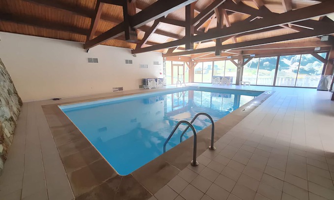 Guzet Neige Apartment | At the foot of the Guzet slopes with heated swimming pool