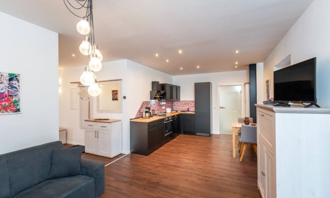 Eckental Apartment | At the gateway to Franconian Switzerland - Apartment with bedroom
