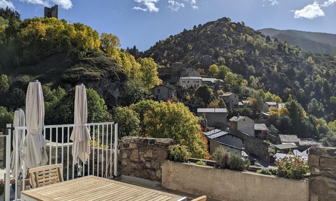 Llo House | Atalaya - Maître de Cabestany - Gîte avec piscine pour 8 personnes - 3 chambres en suite
