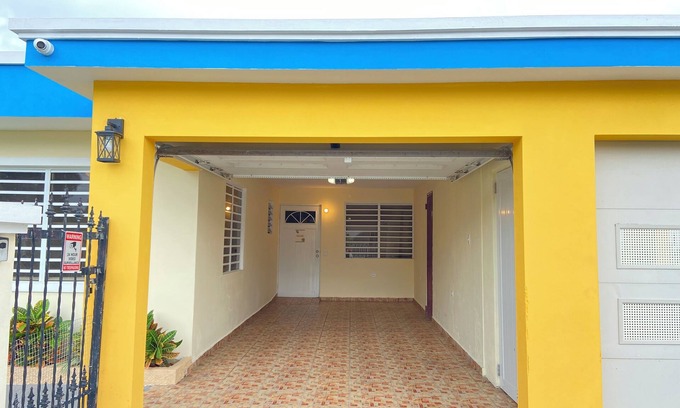 Hato Tejas Apartment | Atardecer: with manual private garage, 2/AC, 2TV Near San Juan, Central
