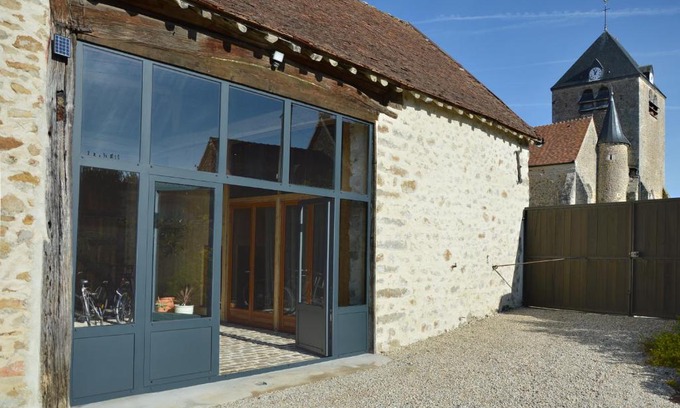 La Villeneuve-au-Chatelot Apartment | ATELIERS DE L'ASTRØLABE