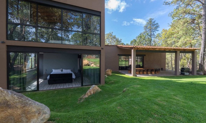 Atemajac de Brizuela House | Atemajac Getaway, Big House & Garden