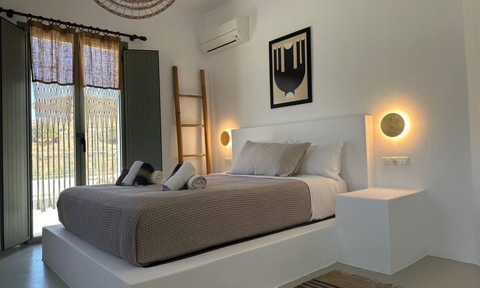 Ormos Korthiou Condo | Ateni Apartment