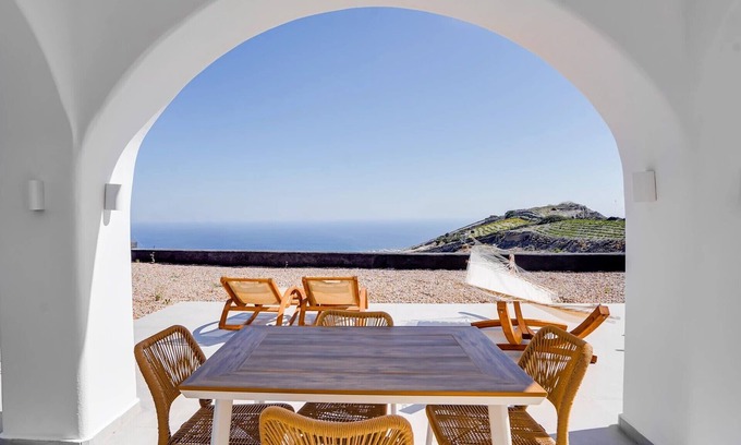 Pyrgos Apartment | Athelia Villa with private jacuzzi, in fabulous Pyrgos Kallistis