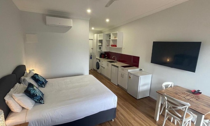 Atherton Hotel | Atherton Motel