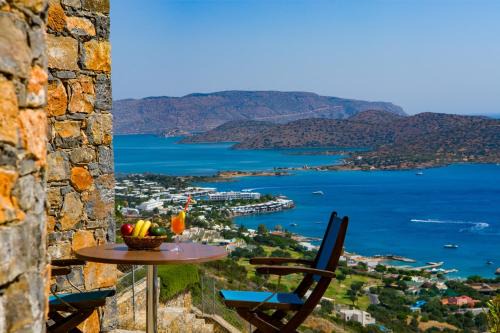 Elounda House | Athina Stunning Elounda View Apartment