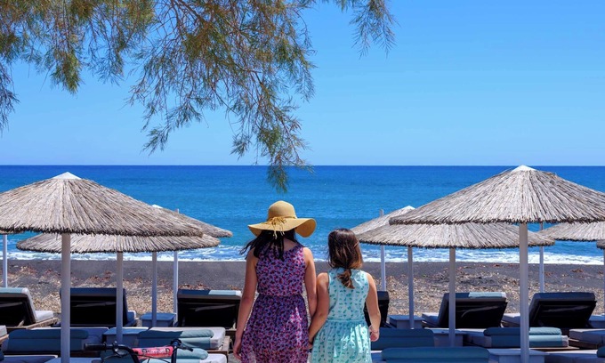 Agios Georgios House | Athiri Luxury Suites Perivolos