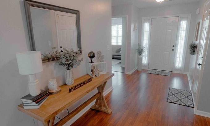 Houston County House | AtHome+1 Stay | Suburban 3 BR | Fenced Yard