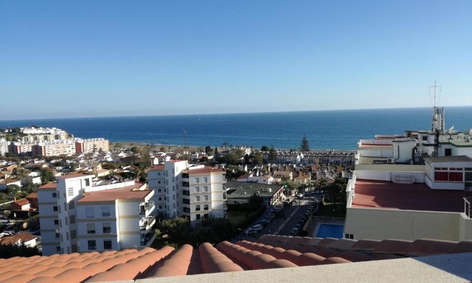 La Cala del Moral Apartment | ÁTICO VISTAMAR penthouse with views