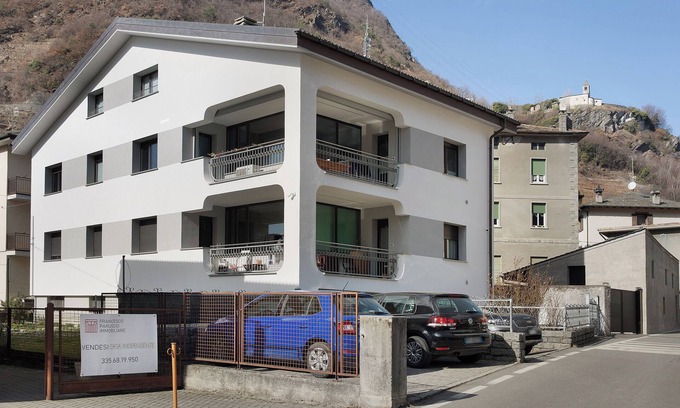 Madonna di Tirano Apartment | Atirano-