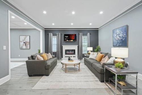 Belvedere Park House | Atlanta Gem Near Mercedez Benz Stadium & Stone Mtn Prk