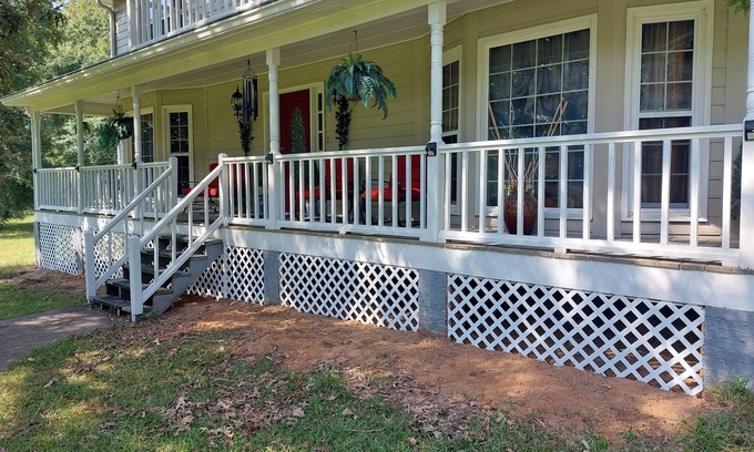 Powder Springs House | Atlanta Suburb - private space for events, easy access to metro area attractions