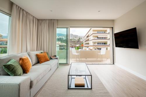 Puerto de la Cruz Apartment | Atlantic Beach Escape - Ático Céntrico