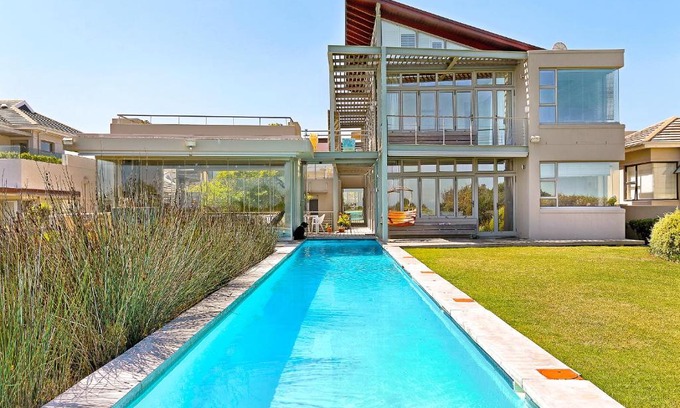 Cape Town Villa | Atlantic Blue Villa at Pilots
