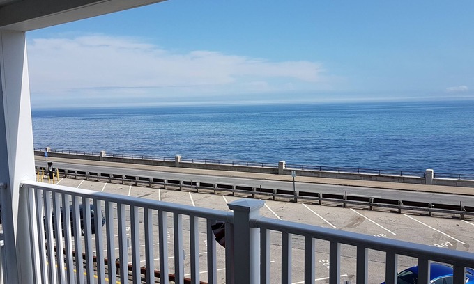 Hampton Hotel | Atlantic Breeze Suites