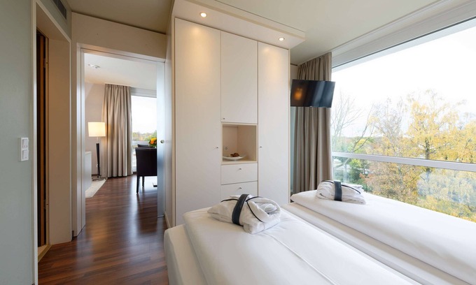 Sebaldsbruck Hotel | ATLANTIC Hotel Galopprennbahn